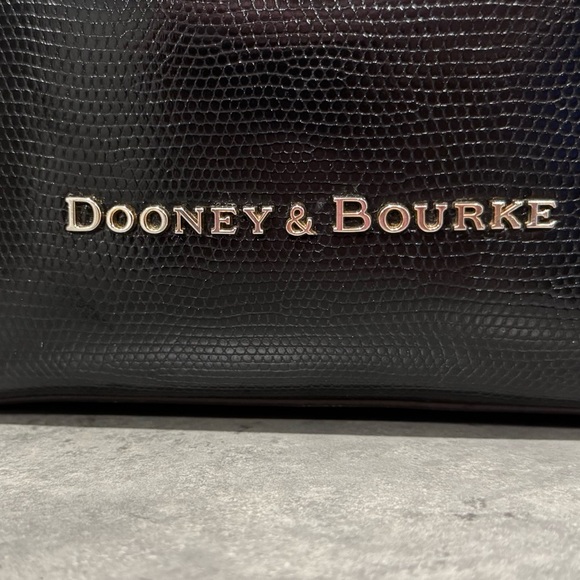 DOONEY & BOURKE SIENA SERENA DRAWSTRING BUCKET BAG! Very Gently Used!! - Picture 8 of 13